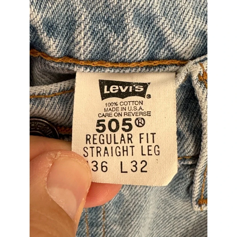 Vintage 1997 Levi's 505‎ Regular Fit Men's Blue Jeans Size 36x32 Made In U.S.A.